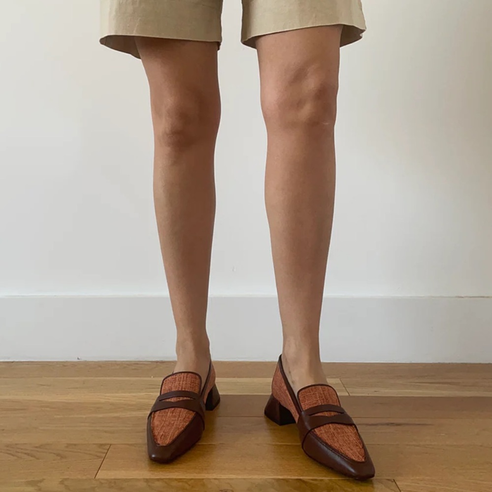 Suzanne Rae Pointed Loafer in Rust/Sequoia size 39 New in box! NWT - Picture 3 of 7